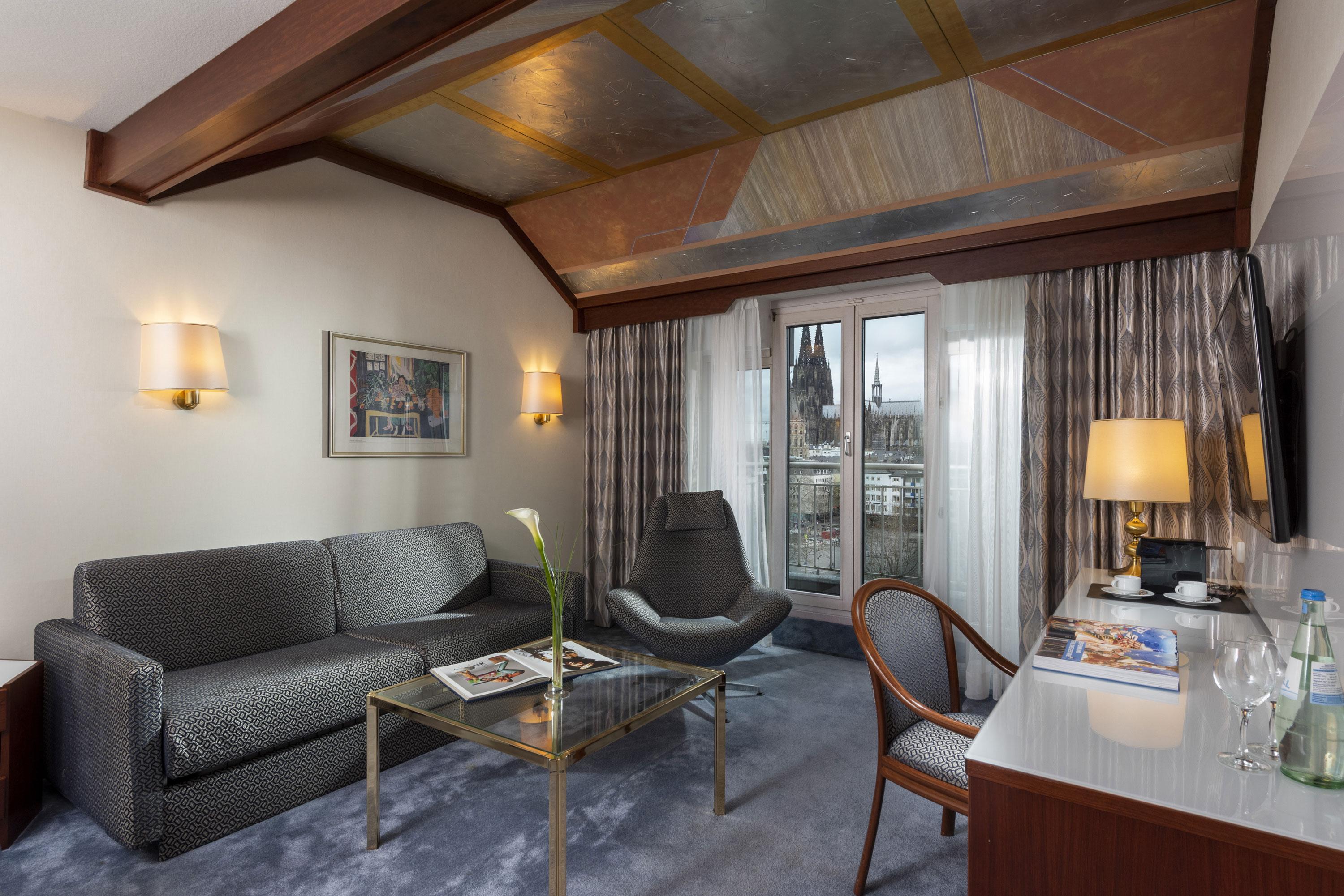 maritim hotel cologne address